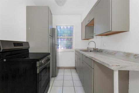 302 SW 15th Street Dania Beach FL 33004