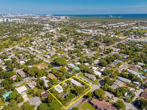 302 SW 15th Street Dania Beach FL 33004