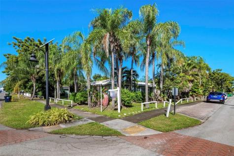302 SW 15th Street Dania Beach FL 33004