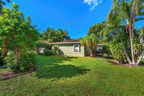 302 SW 15th Street Dania Beach FL 33004