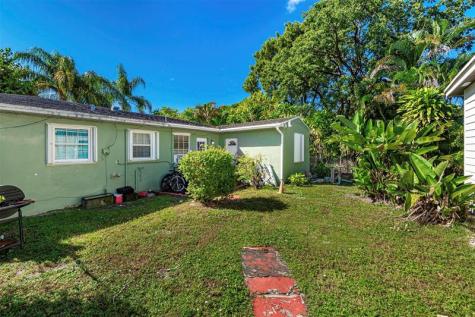 302 SW 15th Street Dania Beach FL 33004