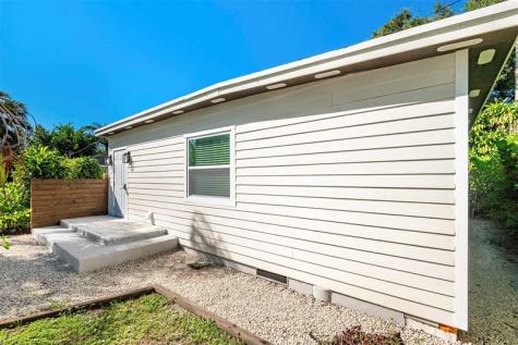 302 SW 15th Street Dania Beach FL 33004