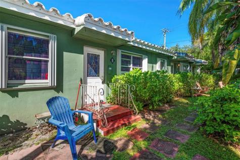 302 SW 15th Street Dania Beach FL 33004