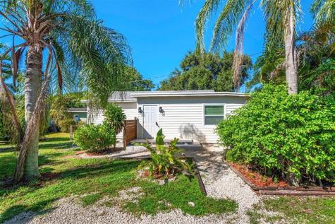 302 SW 15th Street Dania Beach FL 33004
