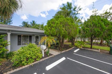 4500 NE 15th Avenue Oakland Park FL 33334
