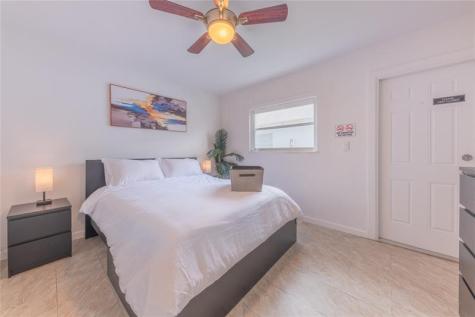 210 -216 NE 40th Street Oakland Park FL 33334