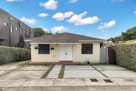 2826-2828 SW 32nd Court Miami FL 33133