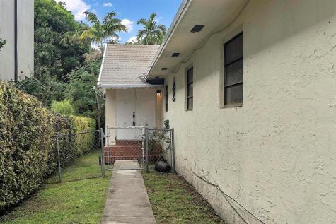 2826-2828 SW 32nd Court Miami FL 33133