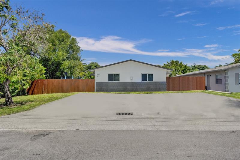 209 NE 9th Street Pompano Beach FL 33060