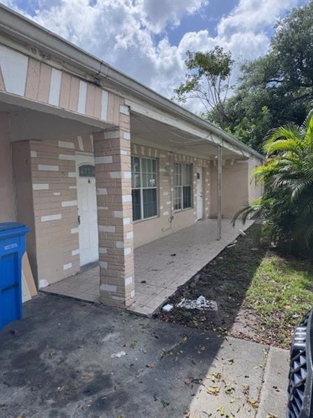 5902 SW 26th Terrace West Park FL 33023