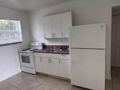 5902 SW 26th Terrace West Park FL 33023