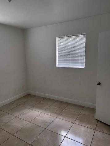 5902 SW 26th Terrace West Park FL 33023