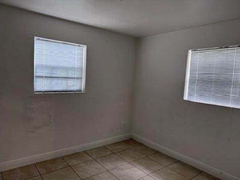 5902 SW 26th Terrace West Park FL 33023
