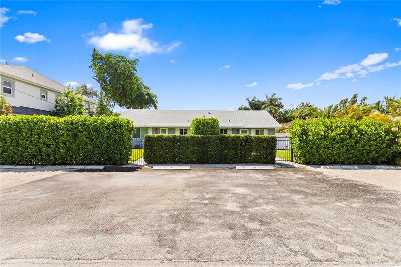 1402 NE 34th Street Oakland Park FL 33334