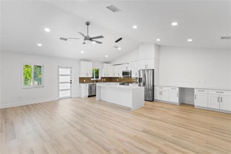 1402 NE 34th Street Oakland Park FL 33334