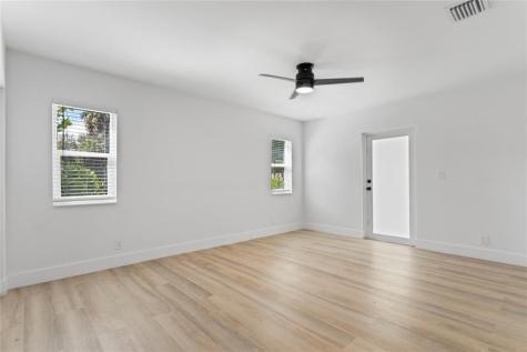 1402 NE 34th Street Oakland Park FL 33334
