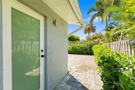 1402 NE 34th Street Oakland Park FL 33334