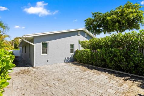 1402 NE 34th Street Oakland Park FL 33334
