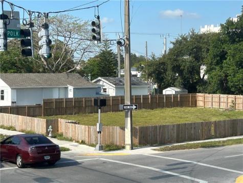 136 N 24th Avenue Hollywood FL 33020