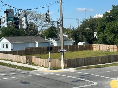 136 N 24th Avenue Hollywood FL 33020