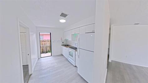 2620 SW 32nd Avenue Miami FL 33133
