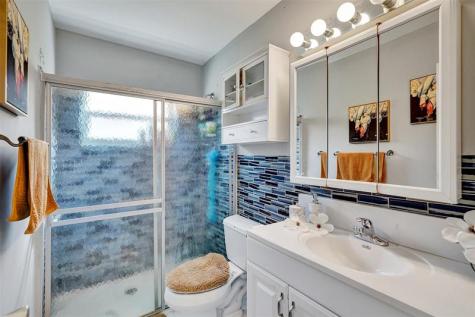 4017 Woodside Drive 1-2 Coral Springs FL 33065