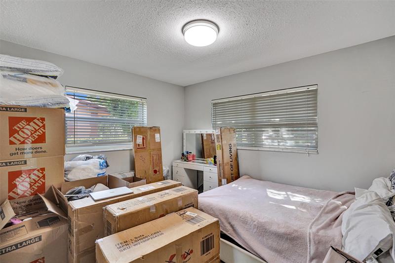 4017 Woodside Drive 1-2 Coral Springs FL 33065