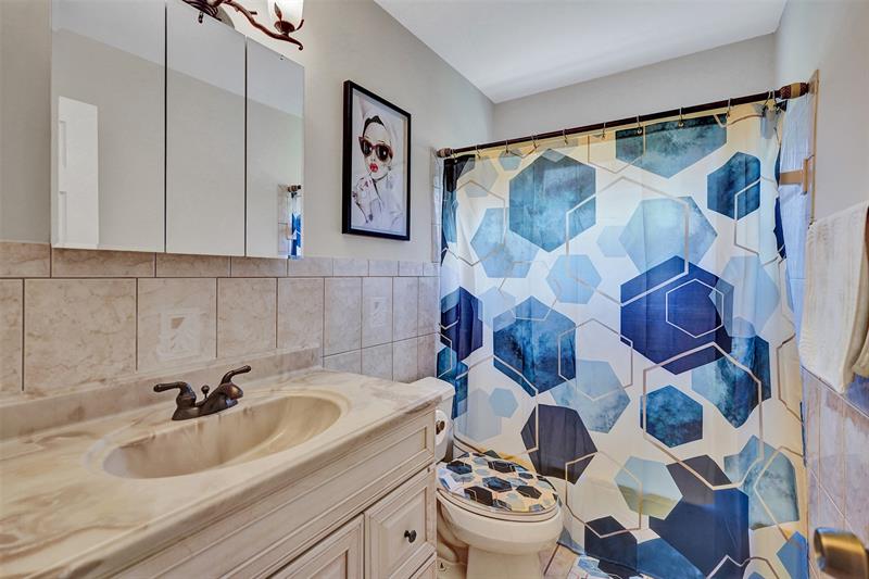 4017 Woodside Drive 1-2 Coral Springs FL 33065