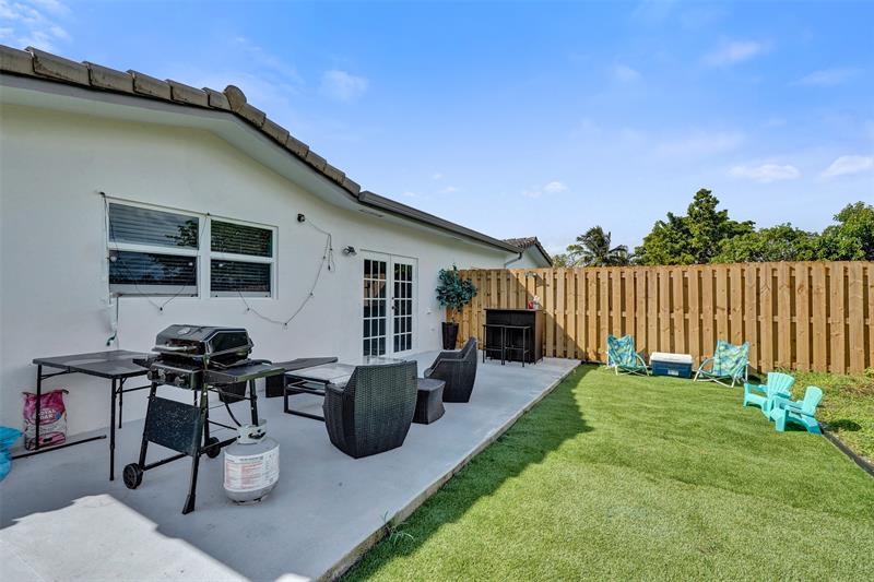 4017 Woodside Drive 1-2 Coral Springs FL 33065