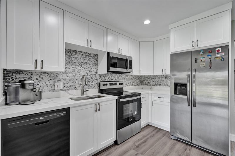 4017 Woodside Drive 1-2 Coral Springs FL 33065