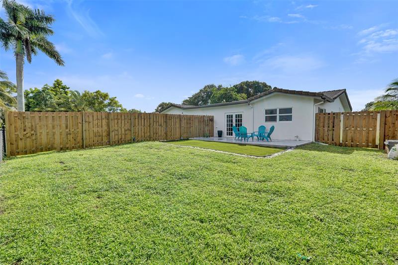 4017 Woodside Drive 1-2 Coral Springs FL 33065