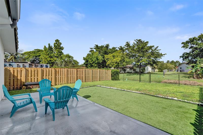 4017 Woodside Drive 1-2 Coral Springs FL 33065