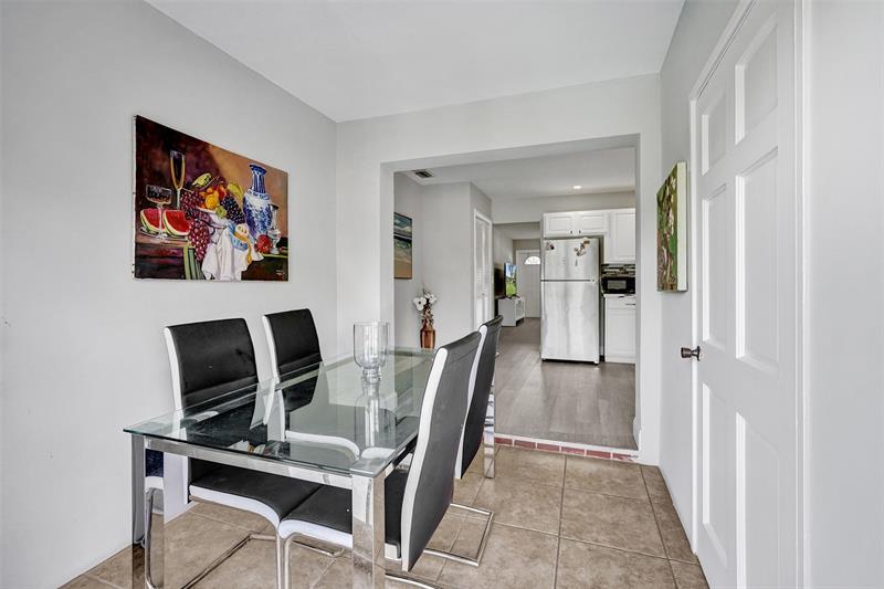 4017 Woodside Drive 1-2 Coral Springs FL 33065