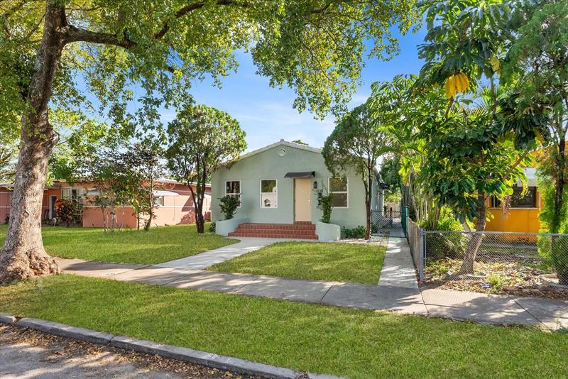 1928 Adams Street Hollywood FL 33020