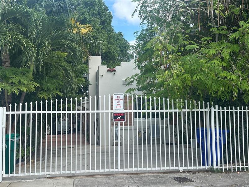 675 NW 34th Street Miami FL 33127