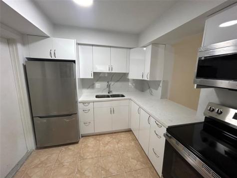 7625 SW 10th Street North Lauderdale FL 33068