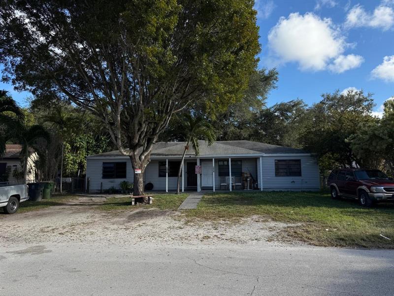 1426 NE 134th Road North Miami FL 33161