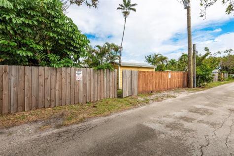 255 SW 15th Street Dania Beach FL 33004