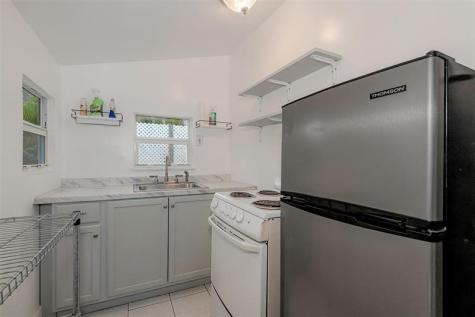 255 SW 15th Street Dania Beach FL 33004