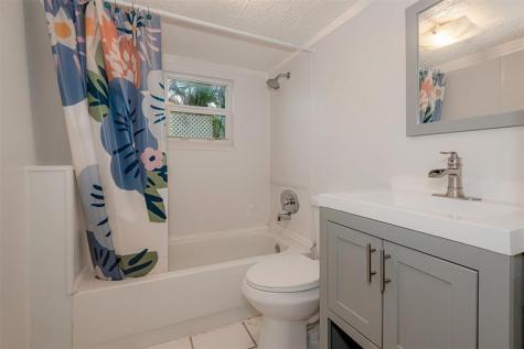 255 SW 15th Street Dania Beach FL 33004