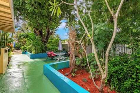 255 SW 15th Street Dania Beach FL 33004