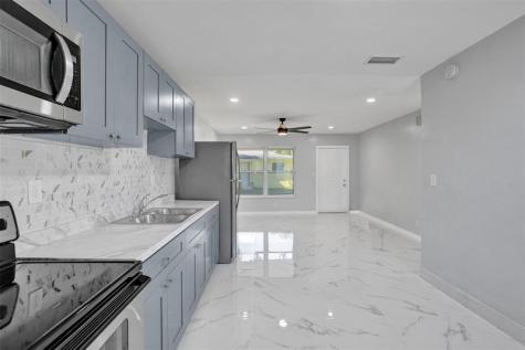 260 NE 41st Street Oakland Park FL 33334