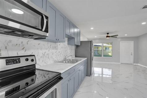 260 NE 41st Street Oakland Park FL 33334