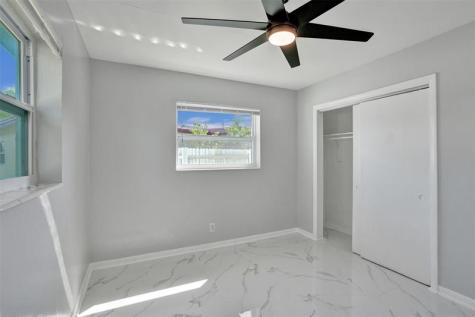 260 NE 41st Street Oakland Park FL 33334