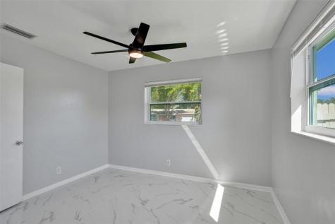 260 NE 41st Street Oakland Park FL 33334