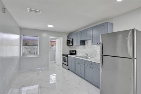 260 NE 41st Street Oakland Park FL 33334