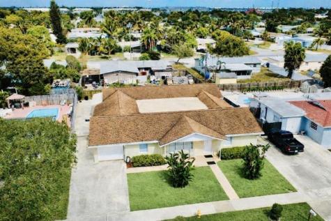 1213 W Broward Street Lantana FL 33462