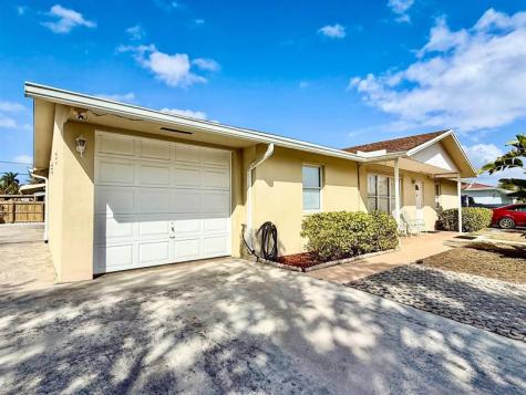 1213 W Broward Street Lantana FL 33462