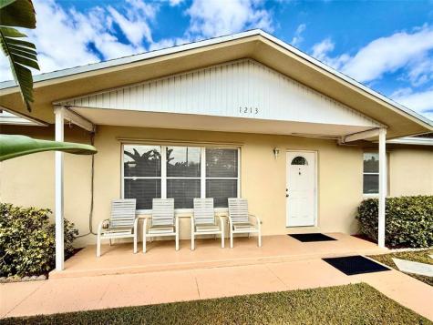 1213 W Broward Street Lantana FL 33462