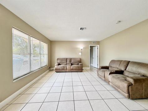 1213 W Broward Street Lantana FL 33462